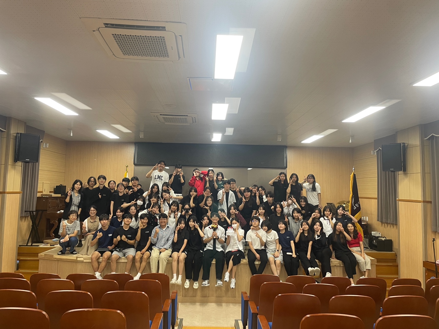 중스 단체 사진