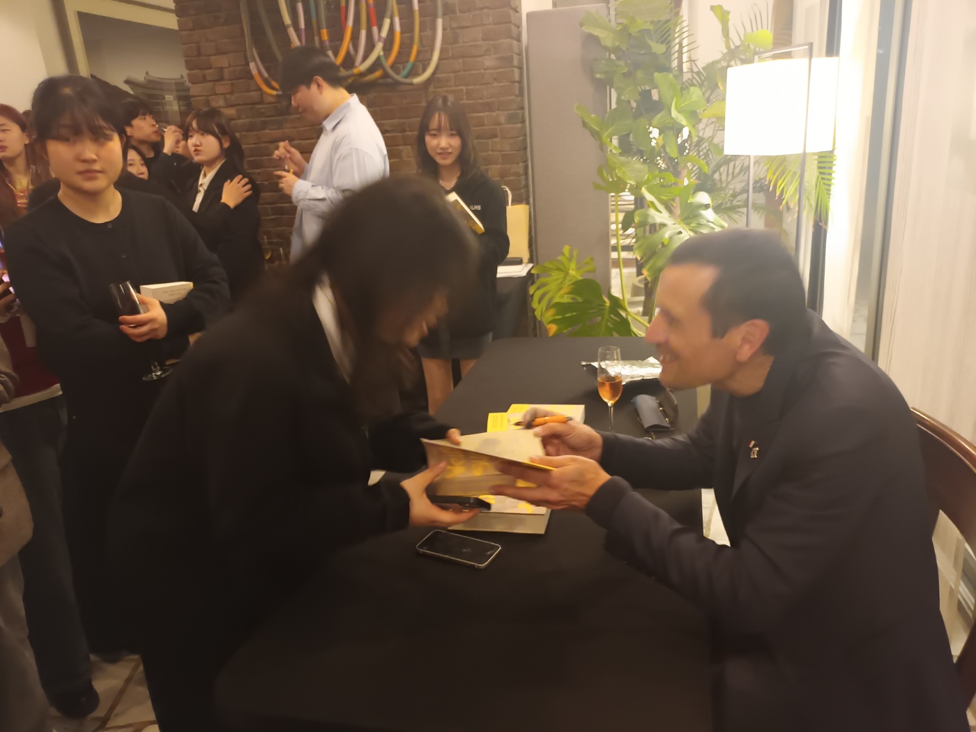 KakaoTalk_20250325_203635992_21