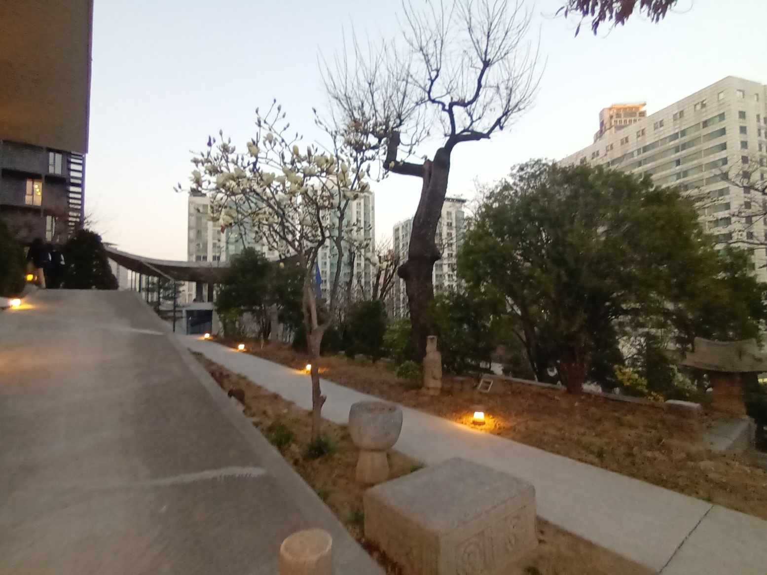 KakaoTalk_20250325_204812864_02