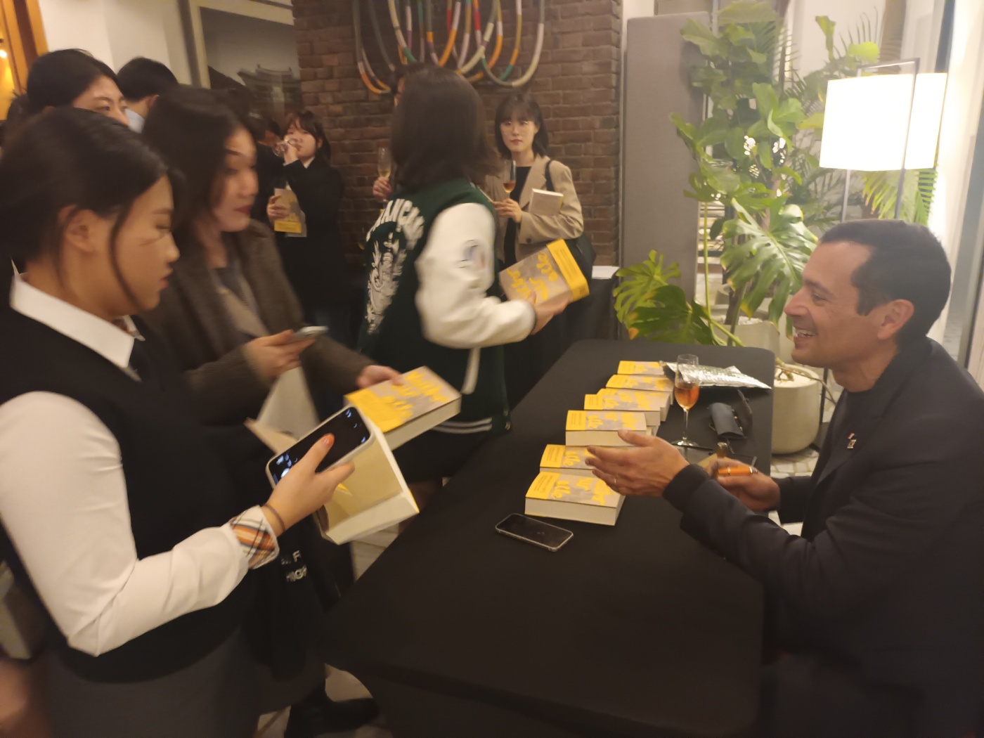 KakaoTalk_20250325_203635992_06