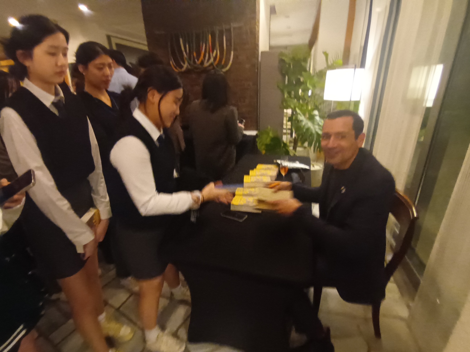 KakaoTalk_20250325_203635992_09